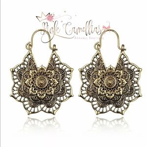 🌸Vintage BOHO Tibetan Carved Earrings